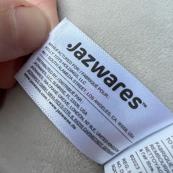 Squishmallows Christmas Holiday Nissa Yeti with Peppermint Swirl Belly Plush Toy - Picture 9 of 10